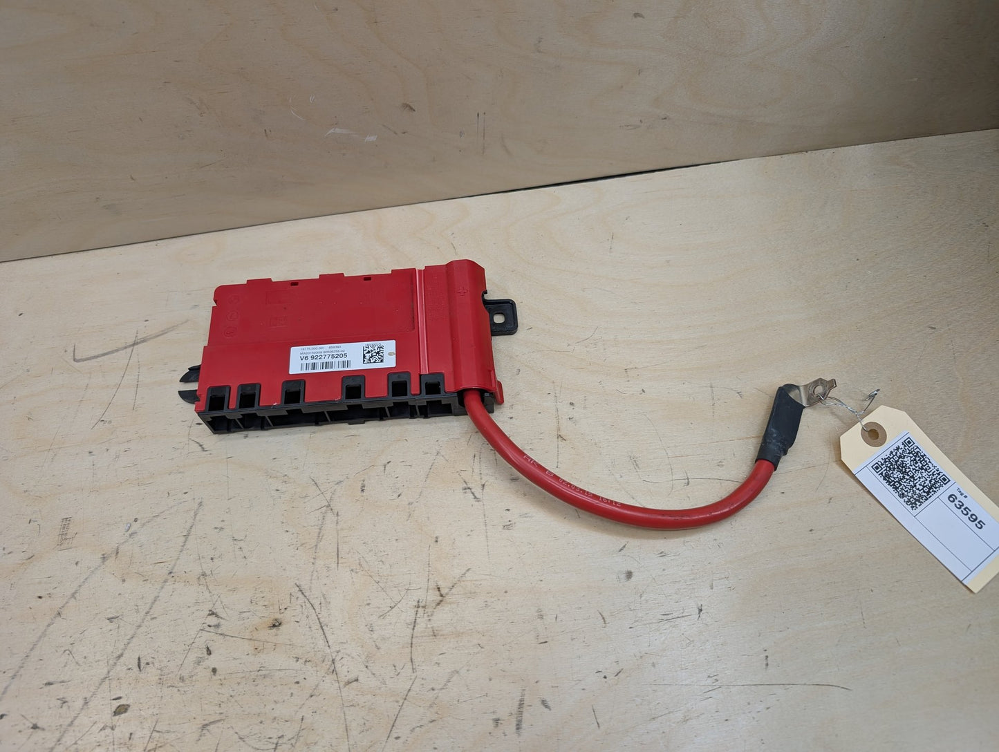 OEM BMW F22 F30 F32 F36 F80 F82 Positive Battery Distributor B+ Power Fuse Box