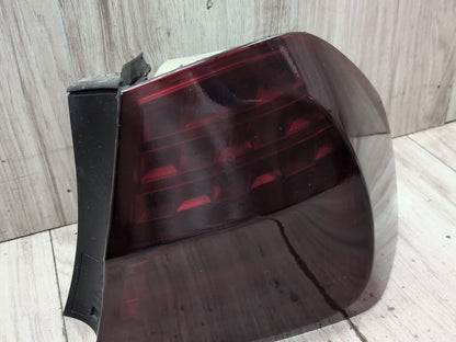 09-11 OEM BMW E90 328 335 M3 LCI Rear Right Passenger Side Outer Tail Light