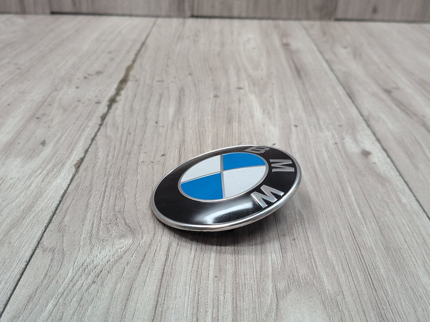 OEM BMW E82 E92 F02 F10 F22 F30 F44 F82 Rear Trunk Lid Round Emblem Logo 82MM