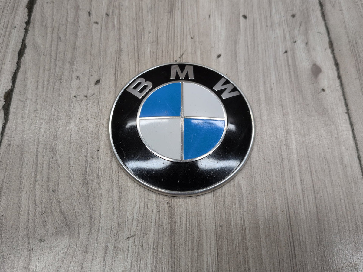 OEM BMW E85 F06 F10 F12 F13 Hood Trunk Emblem Badge Symbol Logo D=82 MM 7057794
