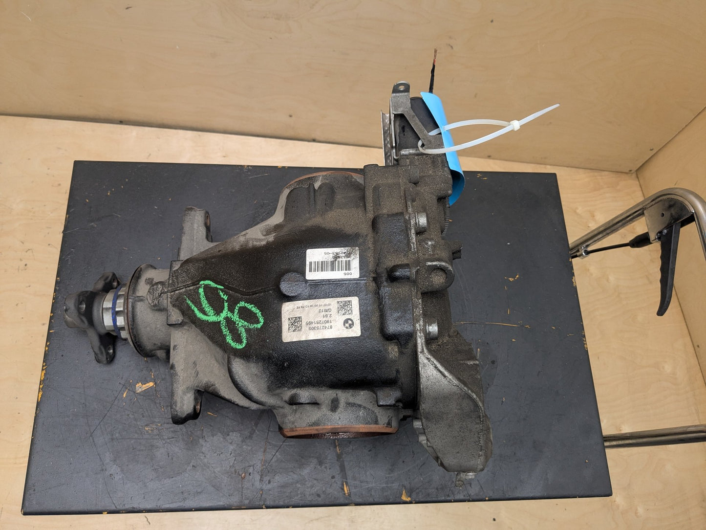 OEM BMW G20 G22 G23 G42 M340i M440i RWD Rear Differential Axle Carrier 2.81 k