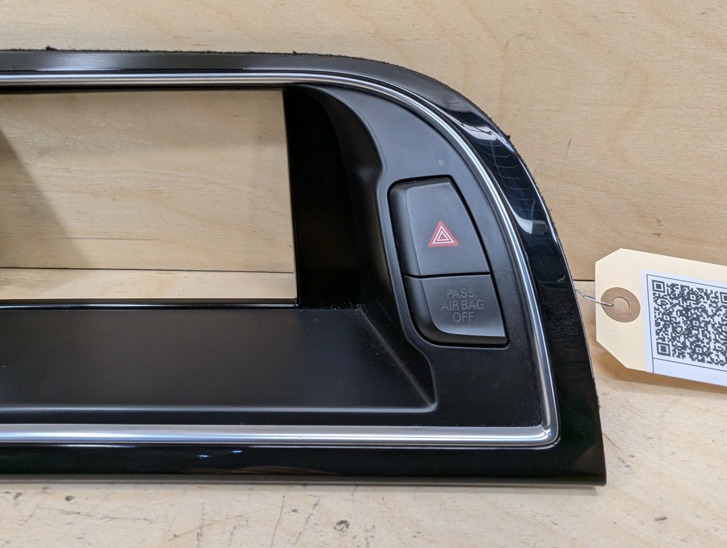 11-17 OEM Audi RS5 8T Center Console Monitor Display Screen Trim 8T1857186L