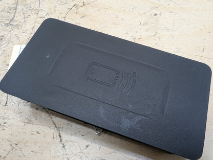 OEM BMW G01 G05 G20 G26 G80 M4 Center Console Storage Phone Car Wireless Reader