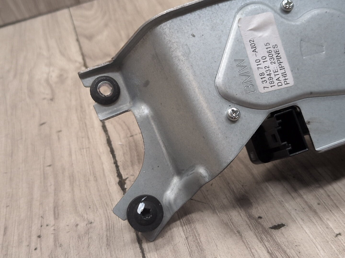 14-18 OEM BMW F15 F85 X5 Rear Tailgate Liftgate Windshield Window Wiper Motor