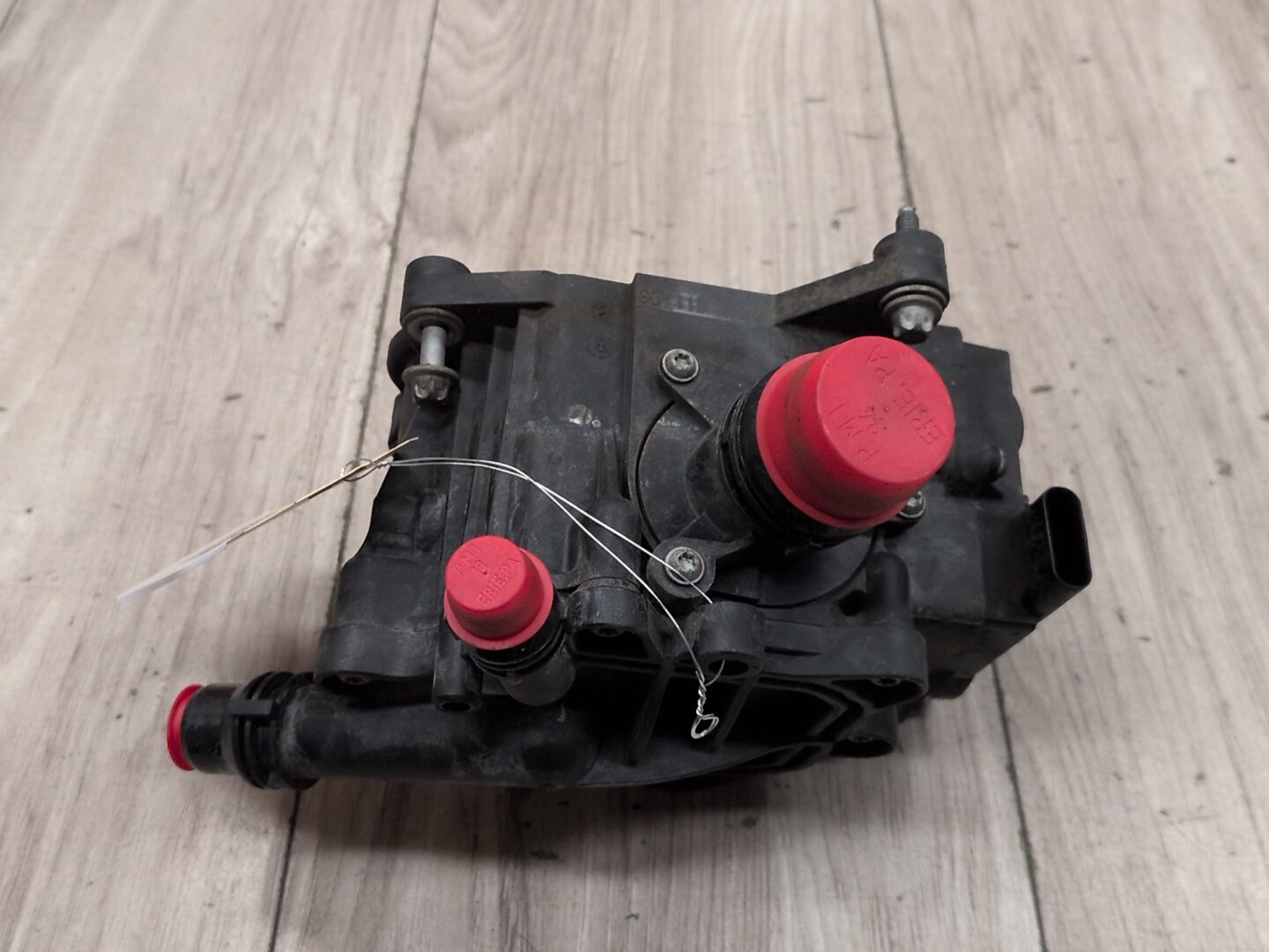 OEM BMW F22 F30 F32 F36 G01 G30 Engine B46 Motor Heat Coolant Thermostat Module