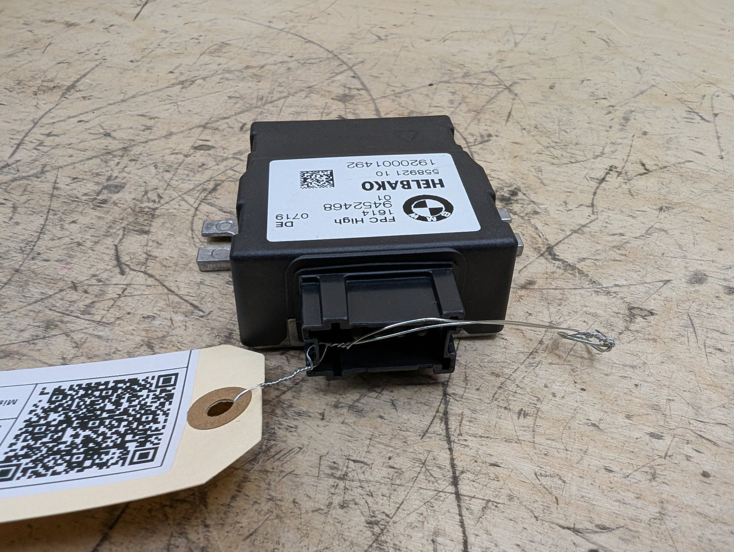 17-24 OEM BMW G01 G05 G12 G20 G22 G42 G30 G80 G82 Fuel Pump Control Module Unit