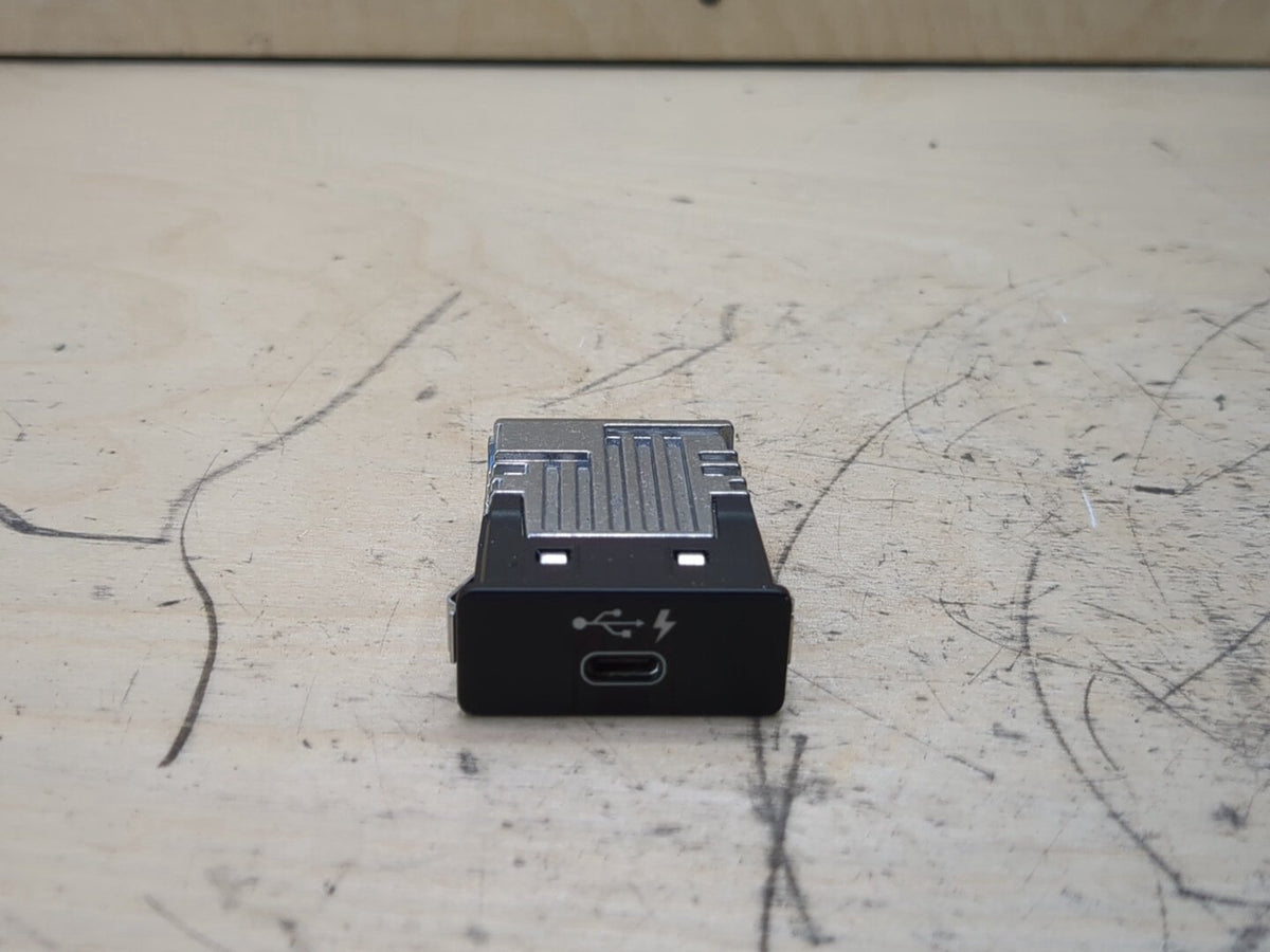OEM BMW F44 F48 F97 G01 G05 G12 G20 G30 G80 USB Dual Type C Charger Port Socket