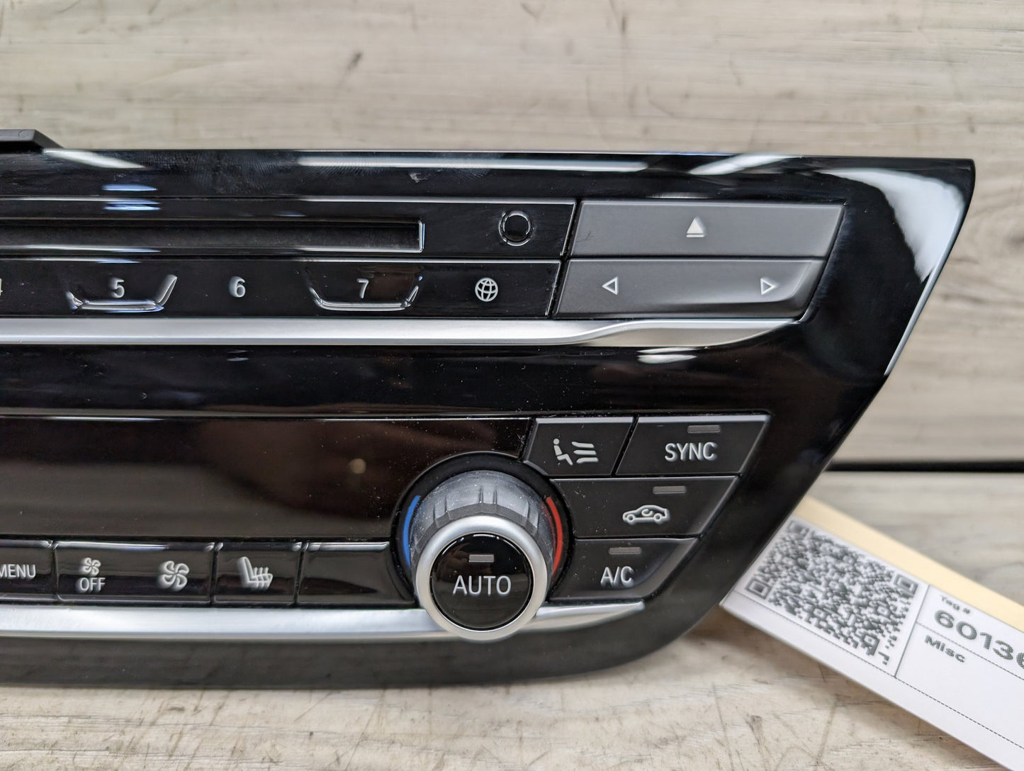 17-20 OEM BMW F90 G30 530 540 M550 AC Climate Control Panel Radio Media Buttons