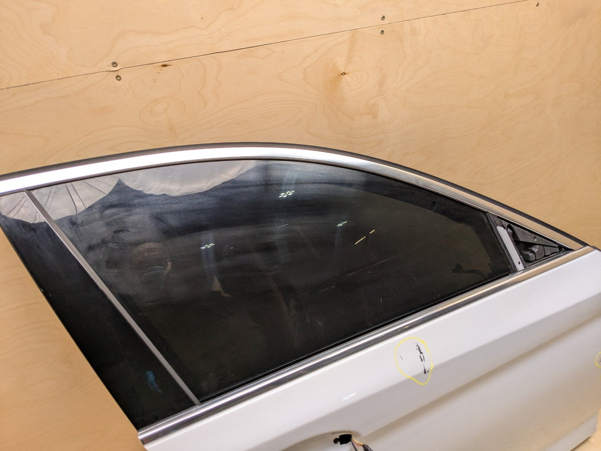 OEM BMW F90 G30 530 540 M550 M5 Front Right Passenger Door Shell Panel White A96