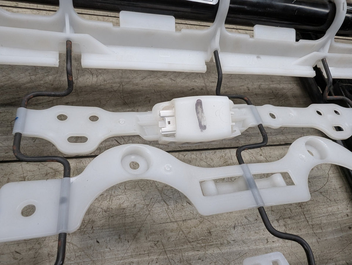 2018-2024 BMW X3 G01 Front Right Passenger Seat Lower Track Frame Assembly 7414610