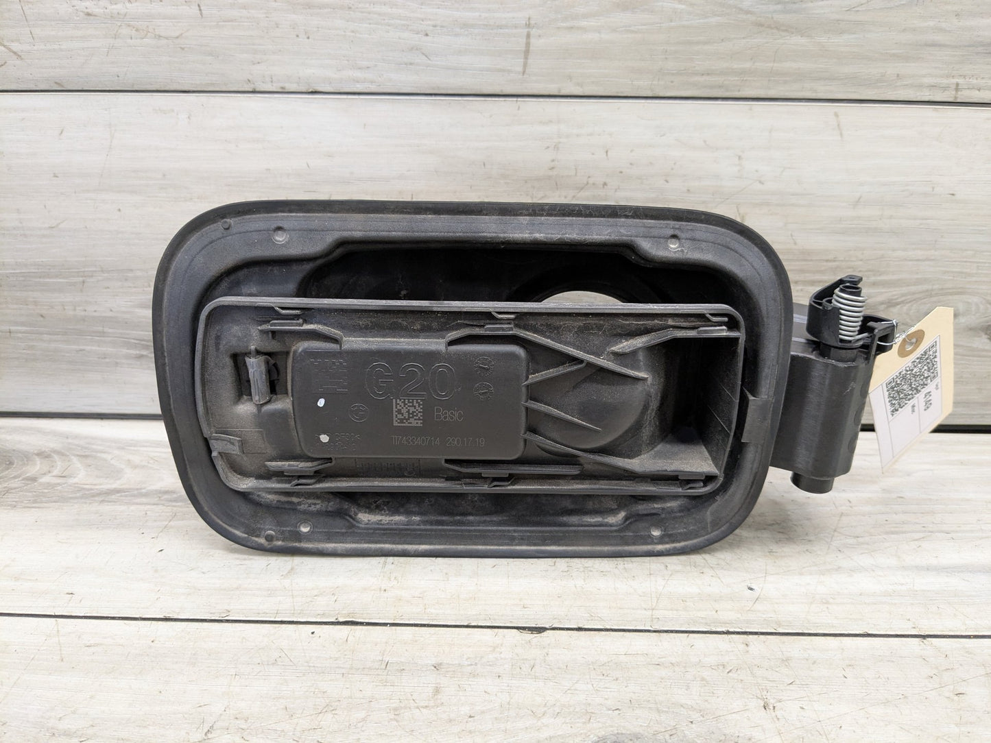 19-24 OEM BMW G20 330 M340 Fuel Gas Tank Fuel Filler Cover Pot Door Mount