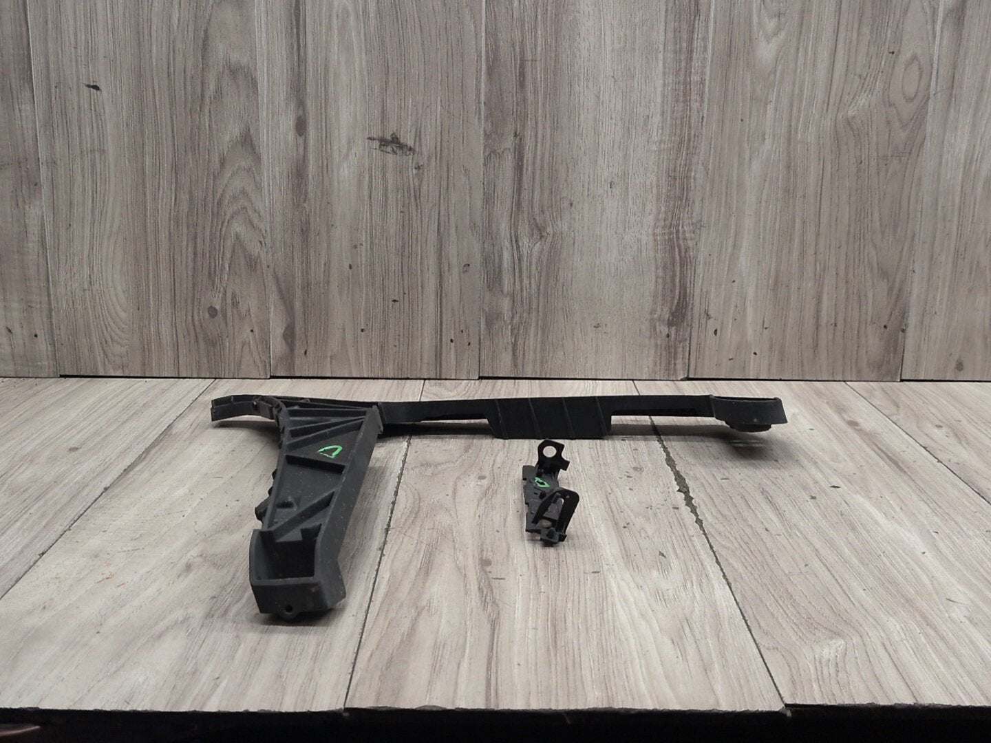 2018-2023 Audi S4 B9 Rear Left Driver Bumper Support Bracket 8W5807453