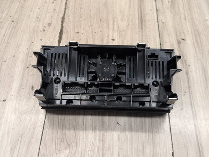 2015-2018 Audi Q3 8U Front AC Heater Climate Control Switch 8U0820043E