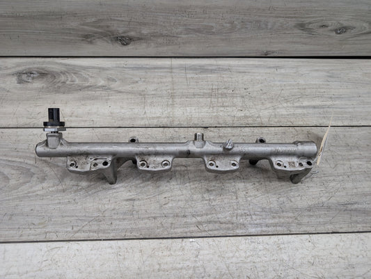 2018 - 2024 BMW X3 G01 Engine Motor Fuel Injector Rail Line 7639979