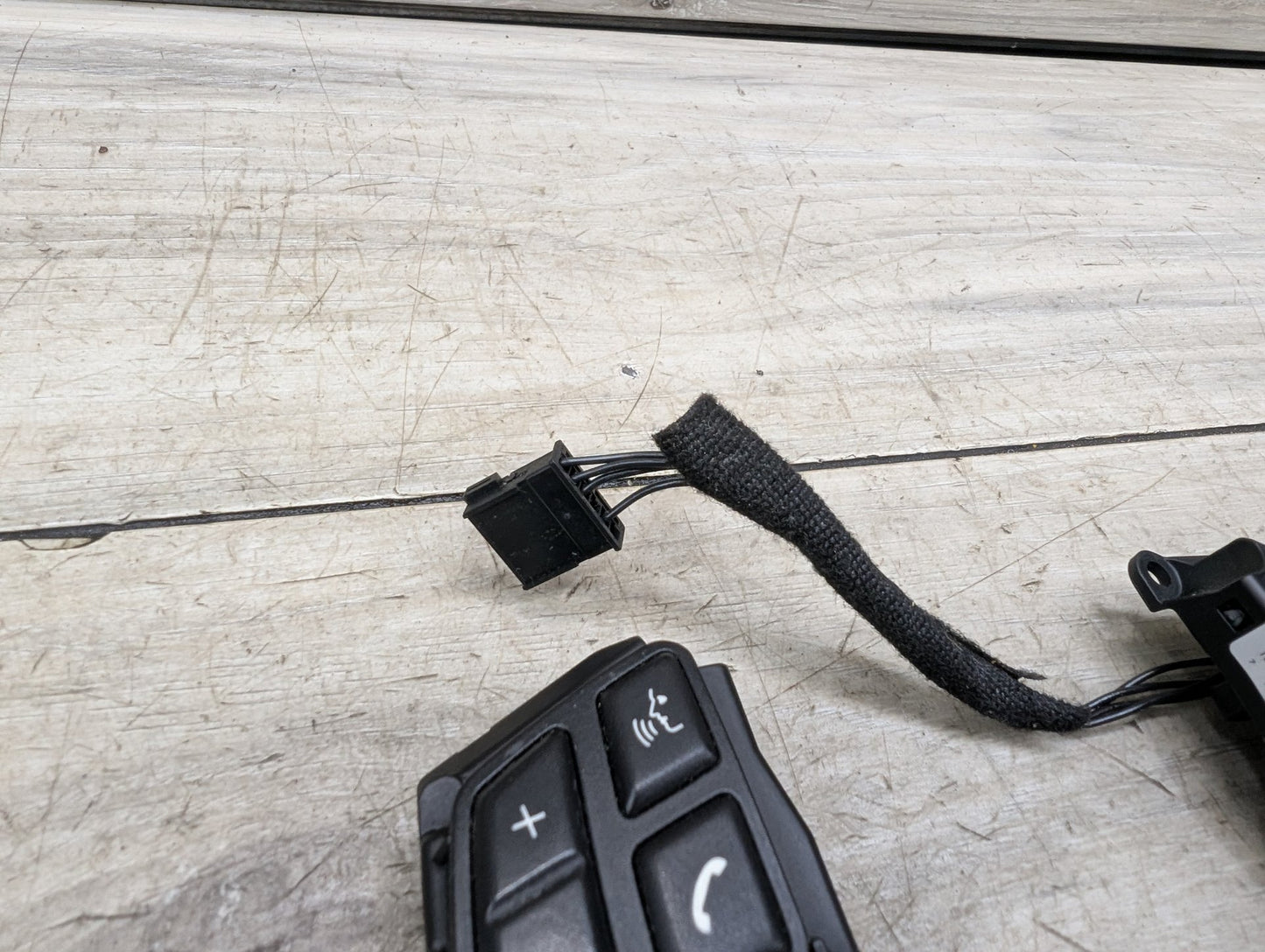 OEM BMW E82 E88 E90 E92 E93 Steering Wheel Multi Function Control Switch Module
