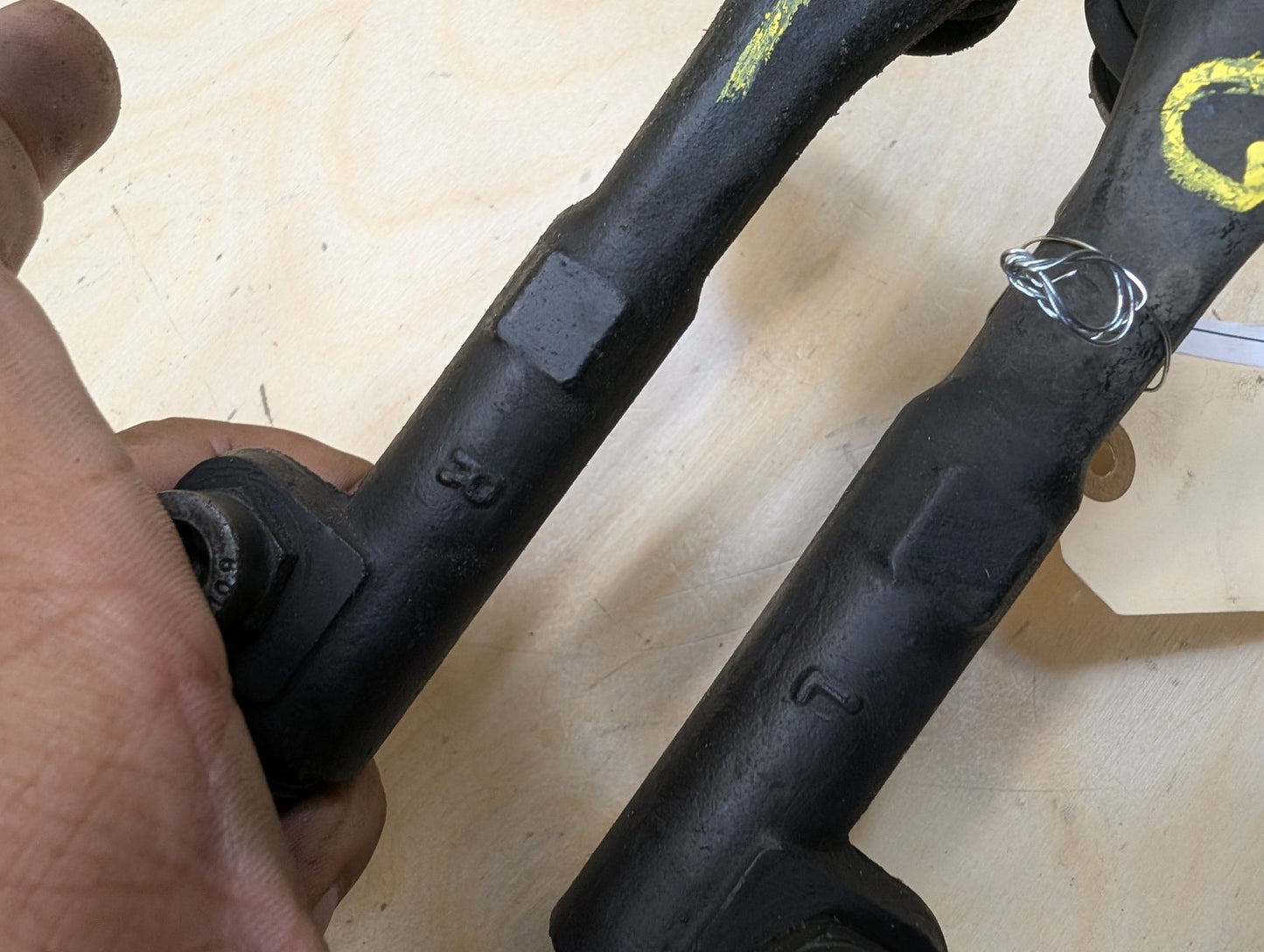 2007-2013 BMW 335i E93 Left Right Tie Rod W/ Boot SET 6765235 OEM