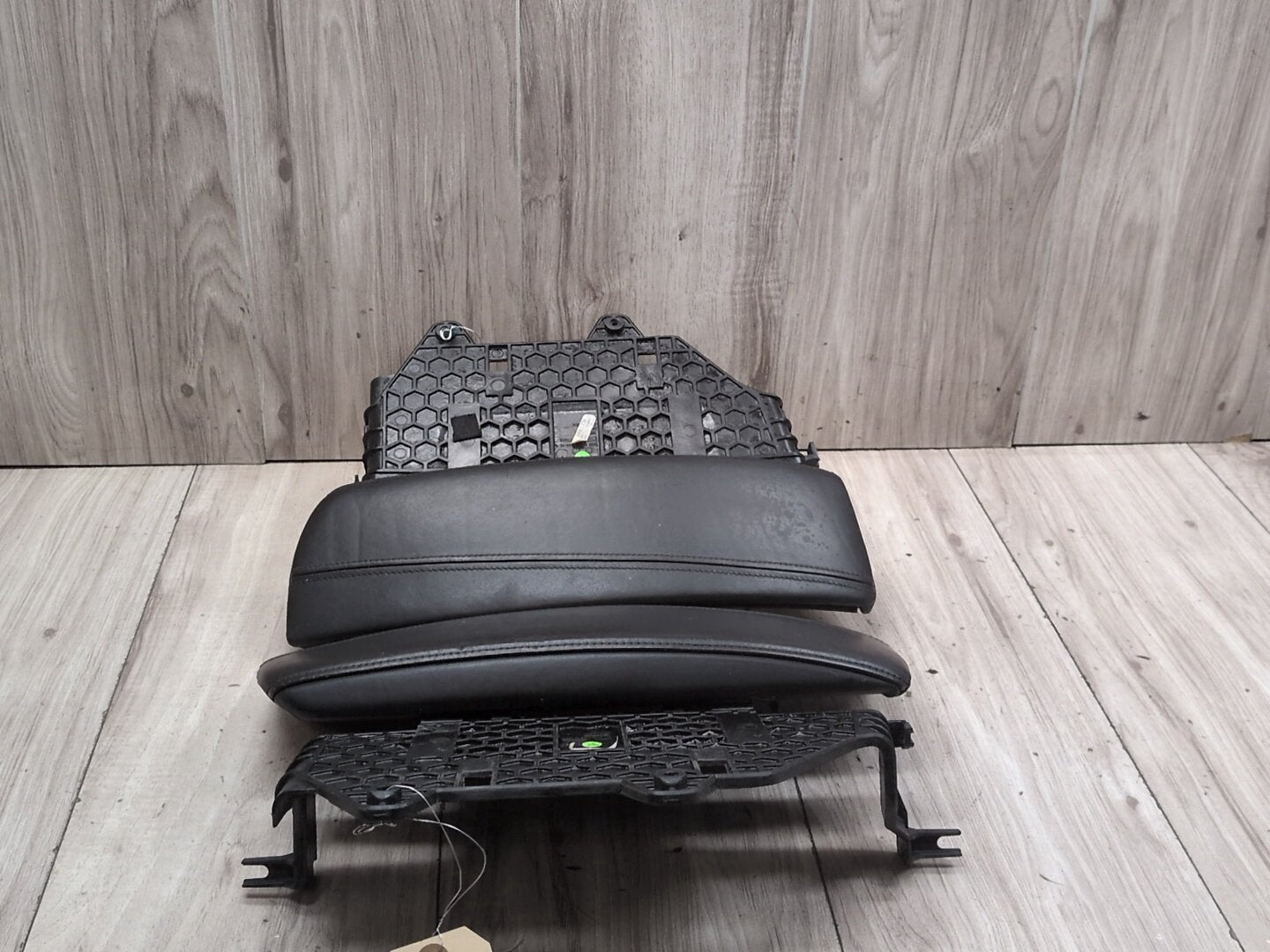 2007-2013 BMW X5 E70 Center Console Armrest Arm Rest 6969544