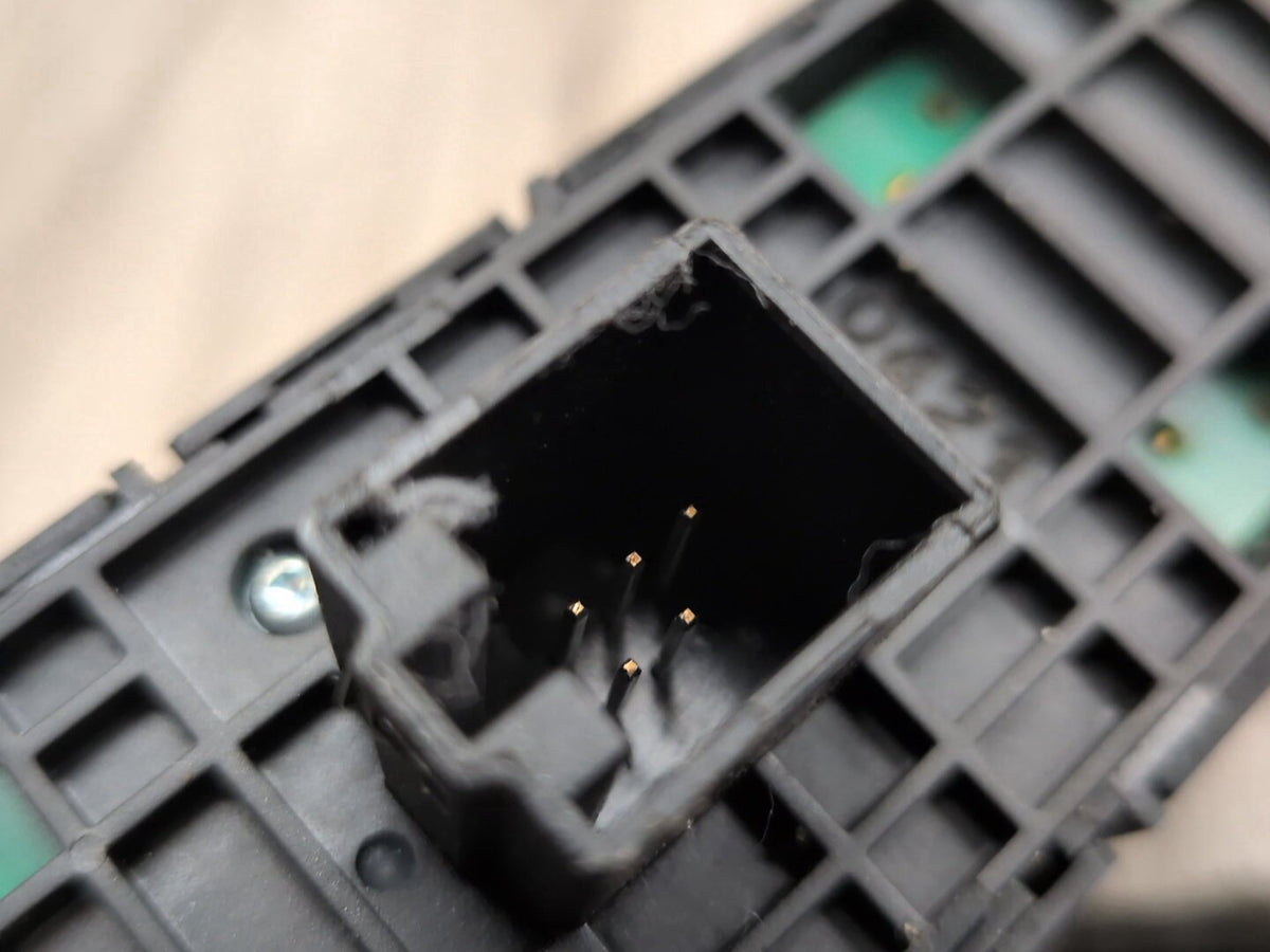 2008-2017 Audi S5 8T Convertible Top Control Module 8f0863289A OEM