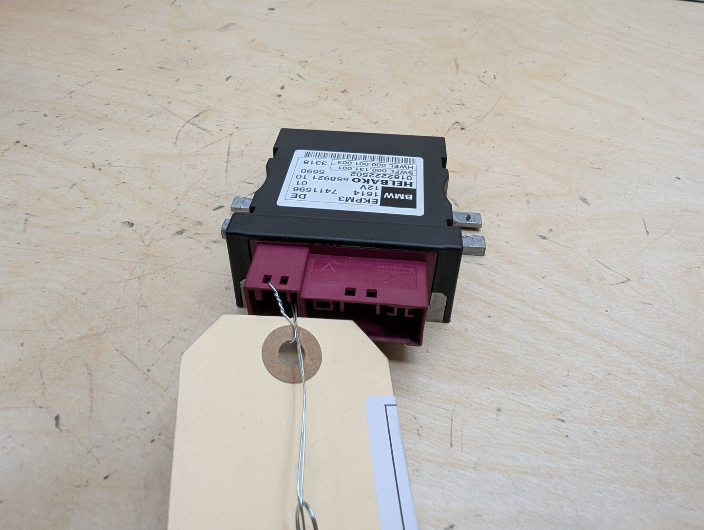 OEM BMW F10 F13 F15 F22 F30 F32 F36 Helbako Fuel Pump Relay Control Module EKPM3
