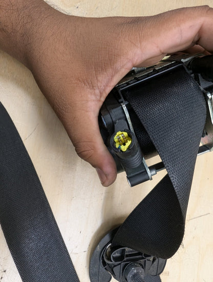OEM BMW F15 F16 F85 X5 X6 Front Left Driver Seat Belt Seatbelt Retractor Black