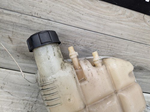 16-23 OEM BMW F39 F44 F48 X1 X2 Engine Radiator Coolant Reservoir Expansion Tank