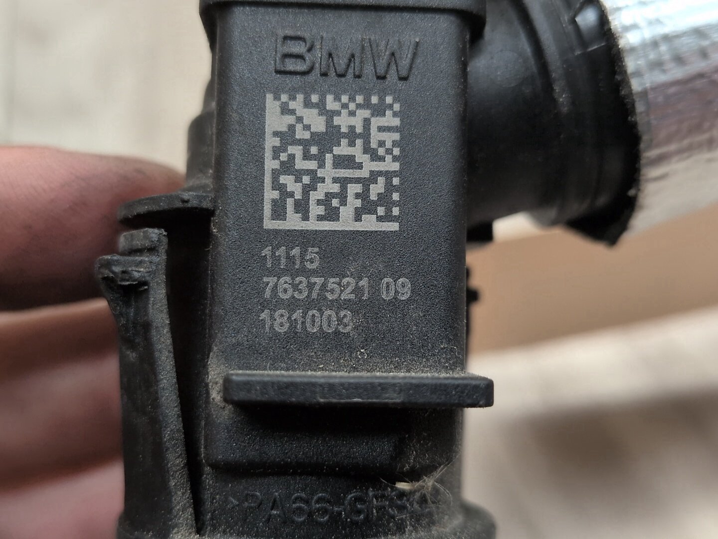 2014 - 2020 BMW 440i F36 Engine Motor Air Duct Tube Hose 7637521 B58B30M0