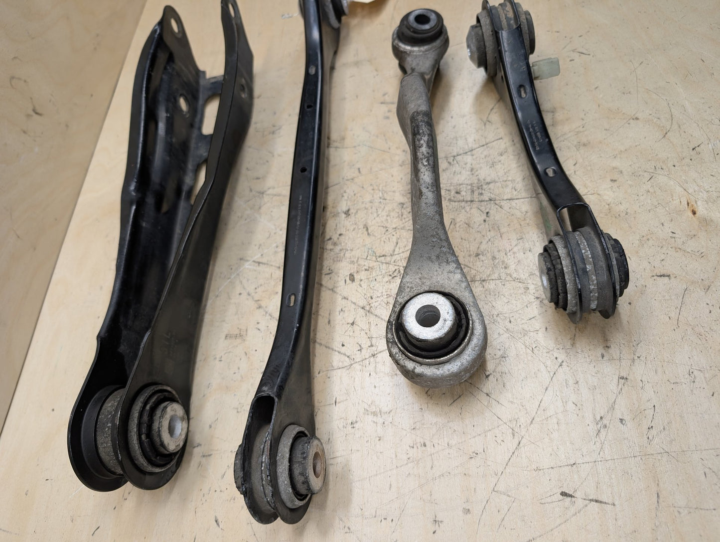 2018-2024 BMW X3 G01 Rear Right Passenger Control Arms SET 6871020