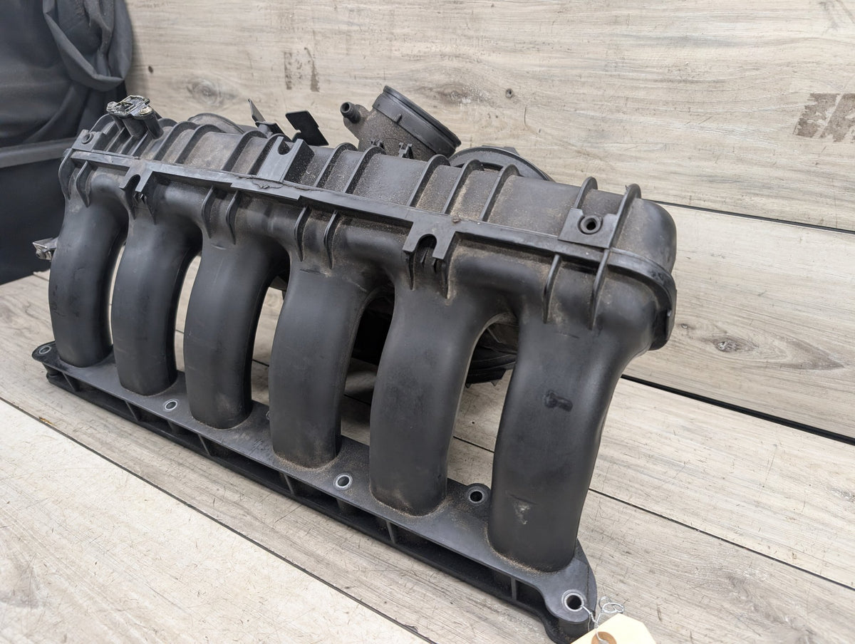 OEM BMW E70 E82 E88 E90 E92 E93 Engine N52 Intake Manifold w/ Throttle Body