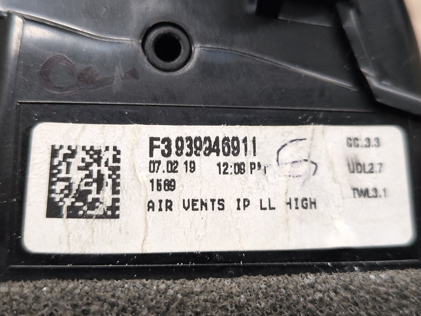 2019 - 2026 BMW X5 G05 Dashboard Dash Board Left Driver Air Vent 9399469 N63B44M3