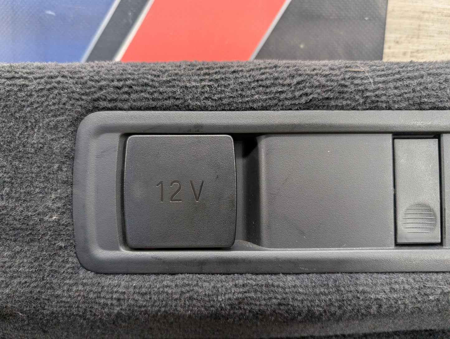 2019-2023 BMW X5 G05 REAR TRUNK RIGHT SIDE QUARTER LOWER TRIM PANEL OEM 5A0B5C8