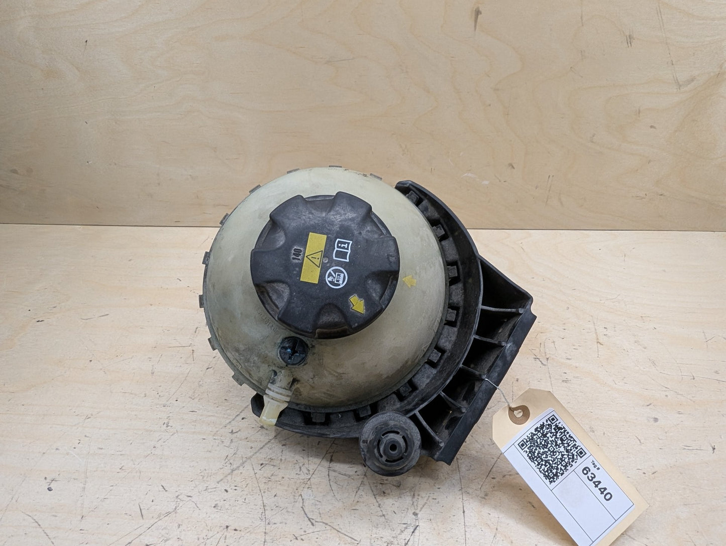 OEM BMW F22 F23 F30 F32 F33 F36 Coolant Overflow Reservoir Tank Bottle N20 N26