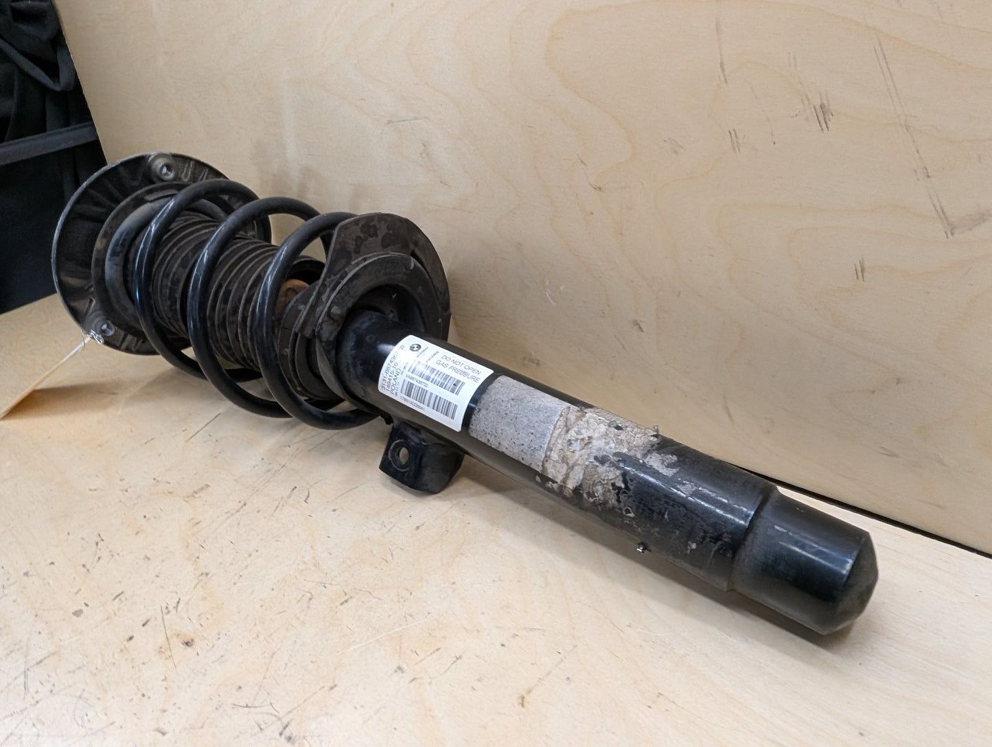 2012-2018 BMW 328i F30- Front Left or Right Spring Strut Shock Absorber PN: 6874367