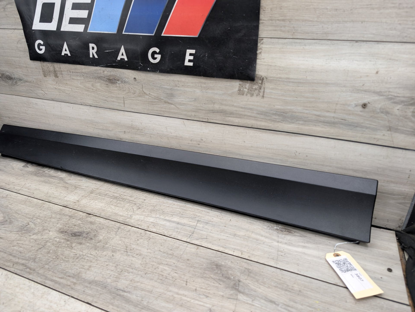 2011 - 2017 BMW X3 F25 Front Left Driver Exterior Door Trim Molding 7205779 N20B20A
