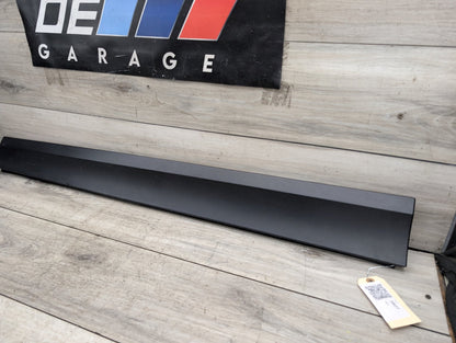 2011 - 2017 BMW X3 F25 Front Left Driver Exterior Door Trim Molding 7205779 N20B20A