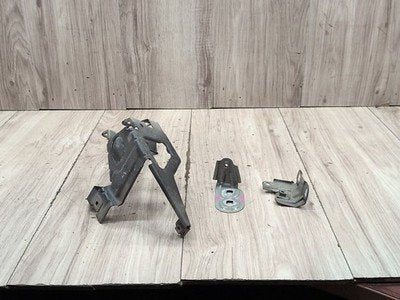 2012-2018 BMW M6 F06 Front Left Driver Fender Brackets SET 7230583 OEM
