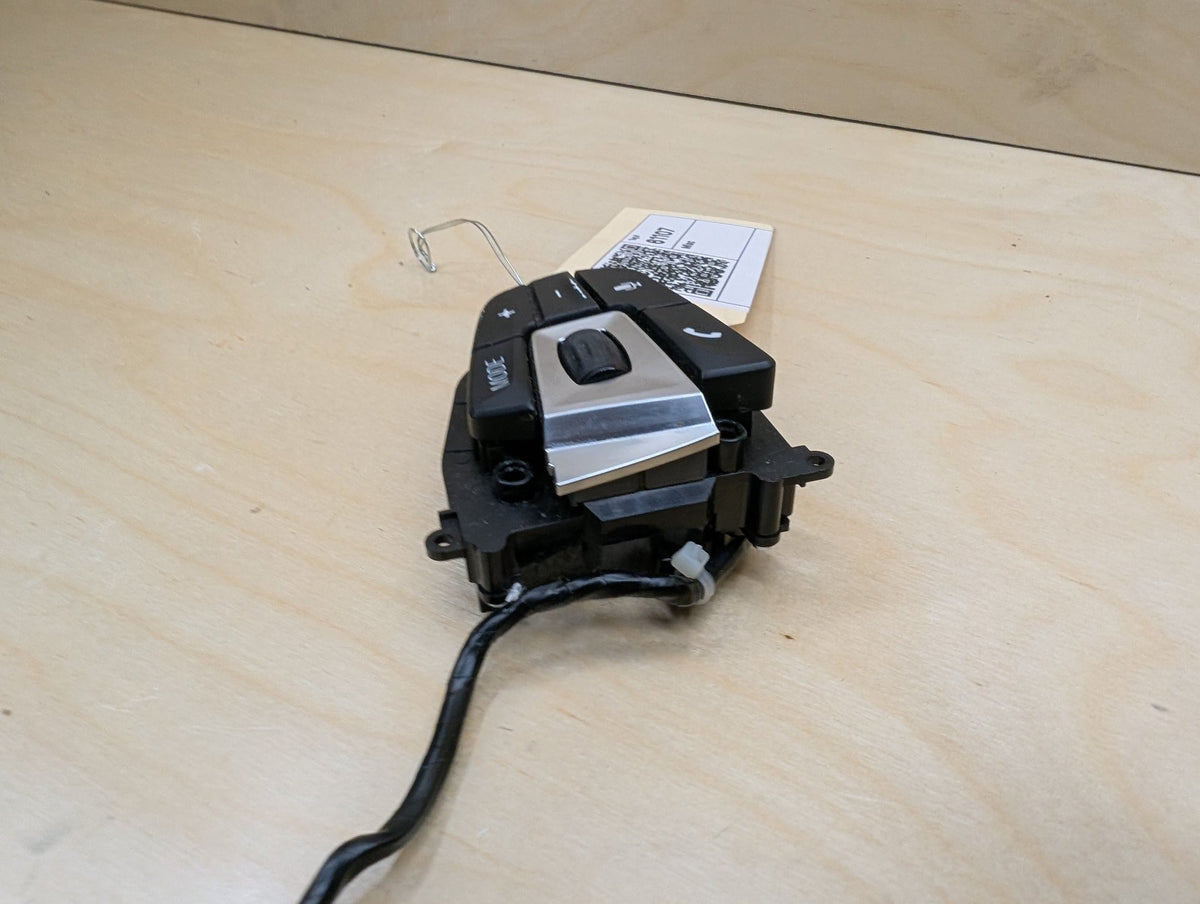 18-21 OEM BMW G01 G02 X3 X4 Steering Wheel Multifunction Switch Button