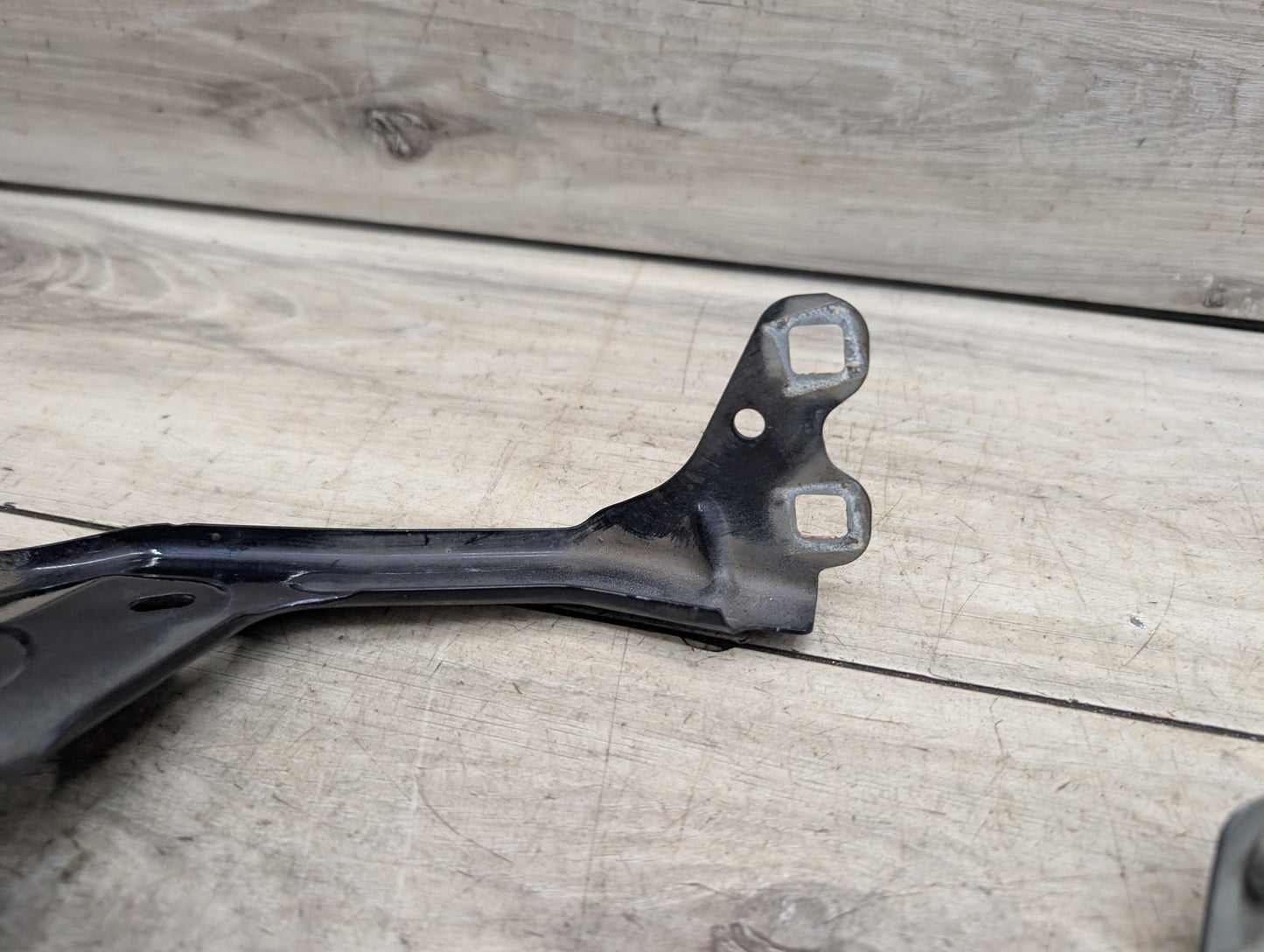 2017-2023 BMW 530i G30 Front Right Passenger Fender Brackets SET 7349618