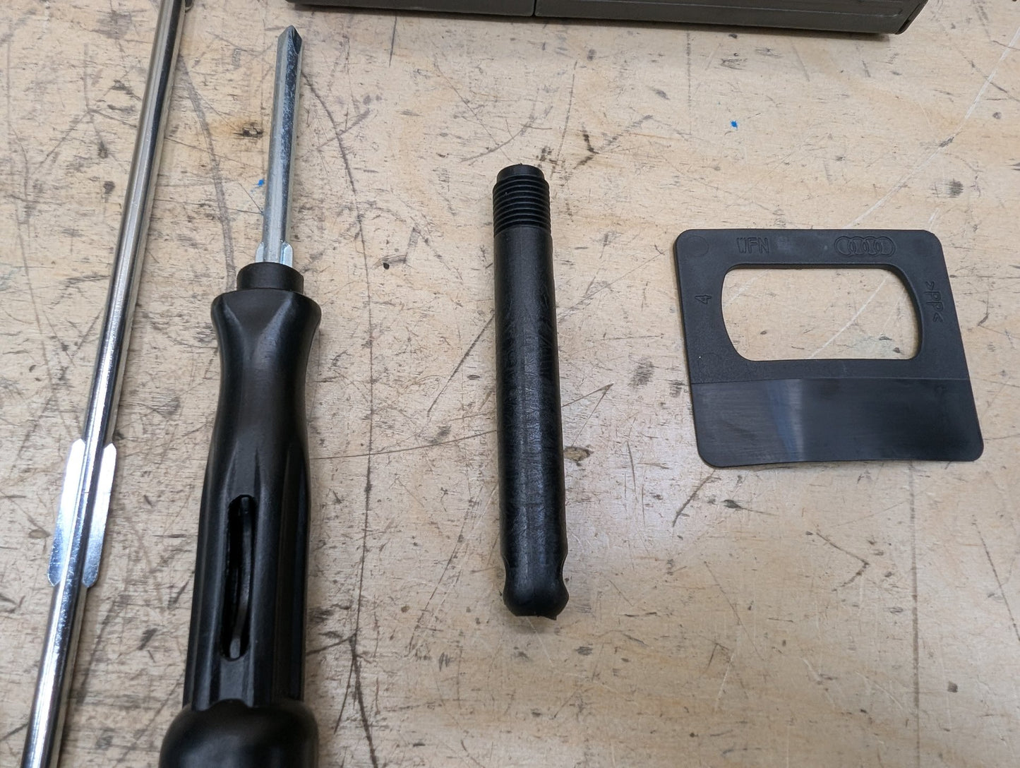 2011-2017 Audi RS5 8T Emergency Spare Wheel Rim Tire Tool Kit SET 8K0011031K OEM