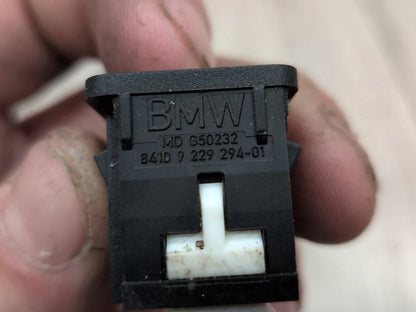 OEM BMW F30 F36 F80 F82 F83 M3 M4 F90 G01 G05 G12 G20 G30 X3 X5 USB Socket Port