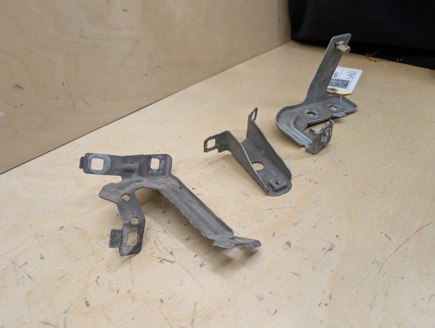 12-20 OEM BMW F30 F32 F33 F36 Front Left Driver Fender Wing Holder Bracket SET