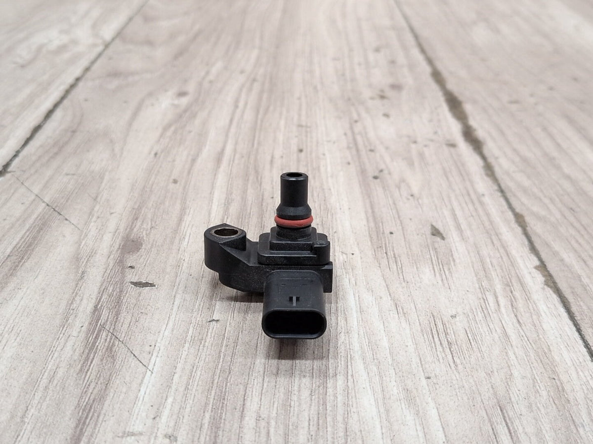 2019-2026 BMW M340i G20 Manifold Absolute Pressure (MAP) Sensor 8637900 OEM