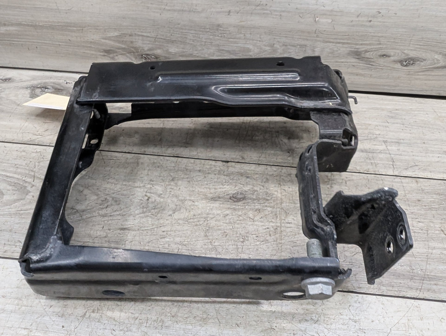 OEM BMW G20 G22 G23 G26 Front Right Passenger Radiator Reinforcement Bracket