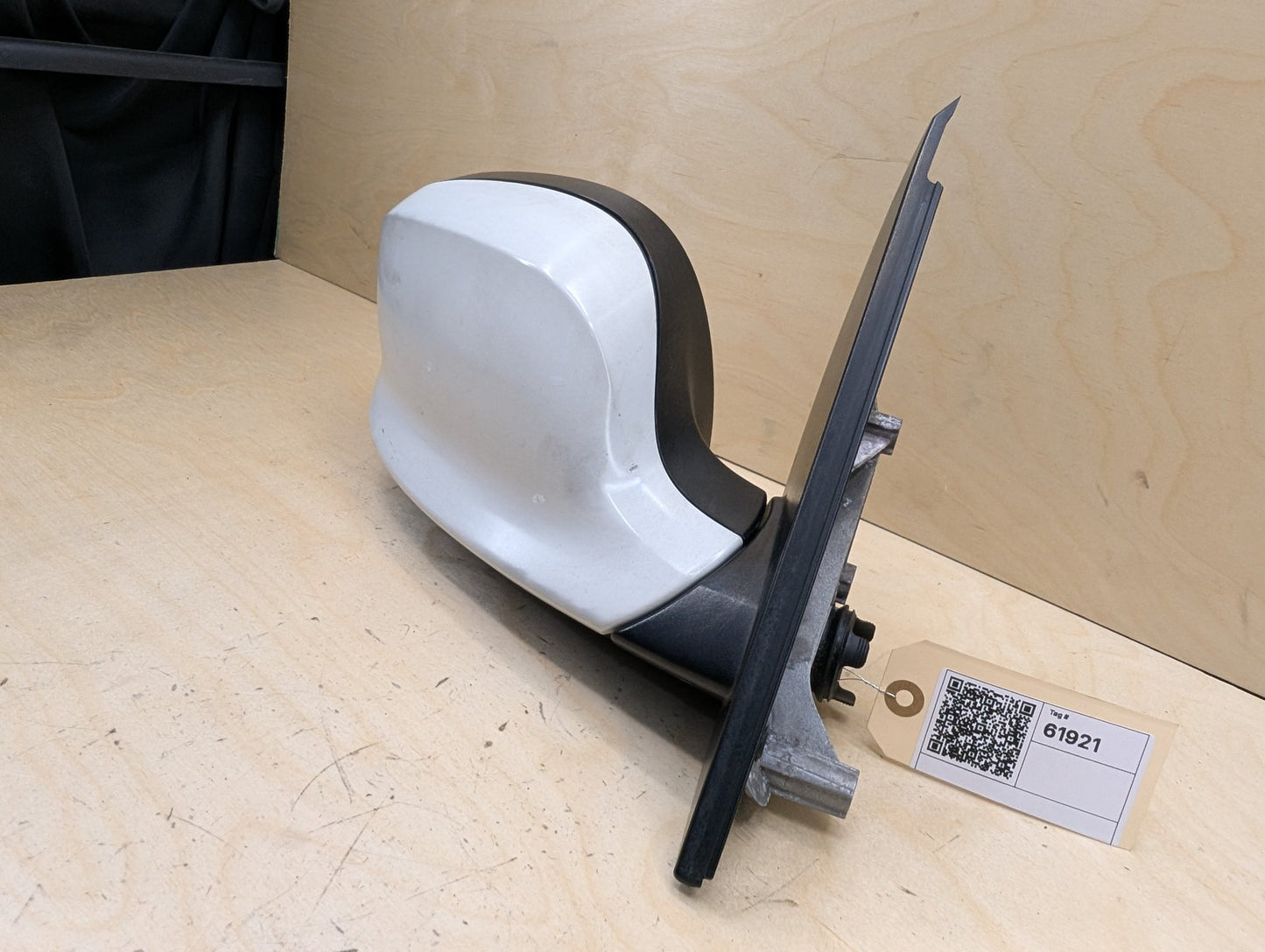 2011-2016 BMW X3 F25 Front Right Passenger Side Mirror Assembly 7205348