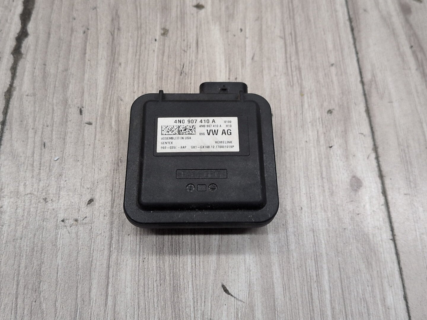 2018 Audi S4 B9 - Garage Door Opener Control Module PN: 4NO907410A