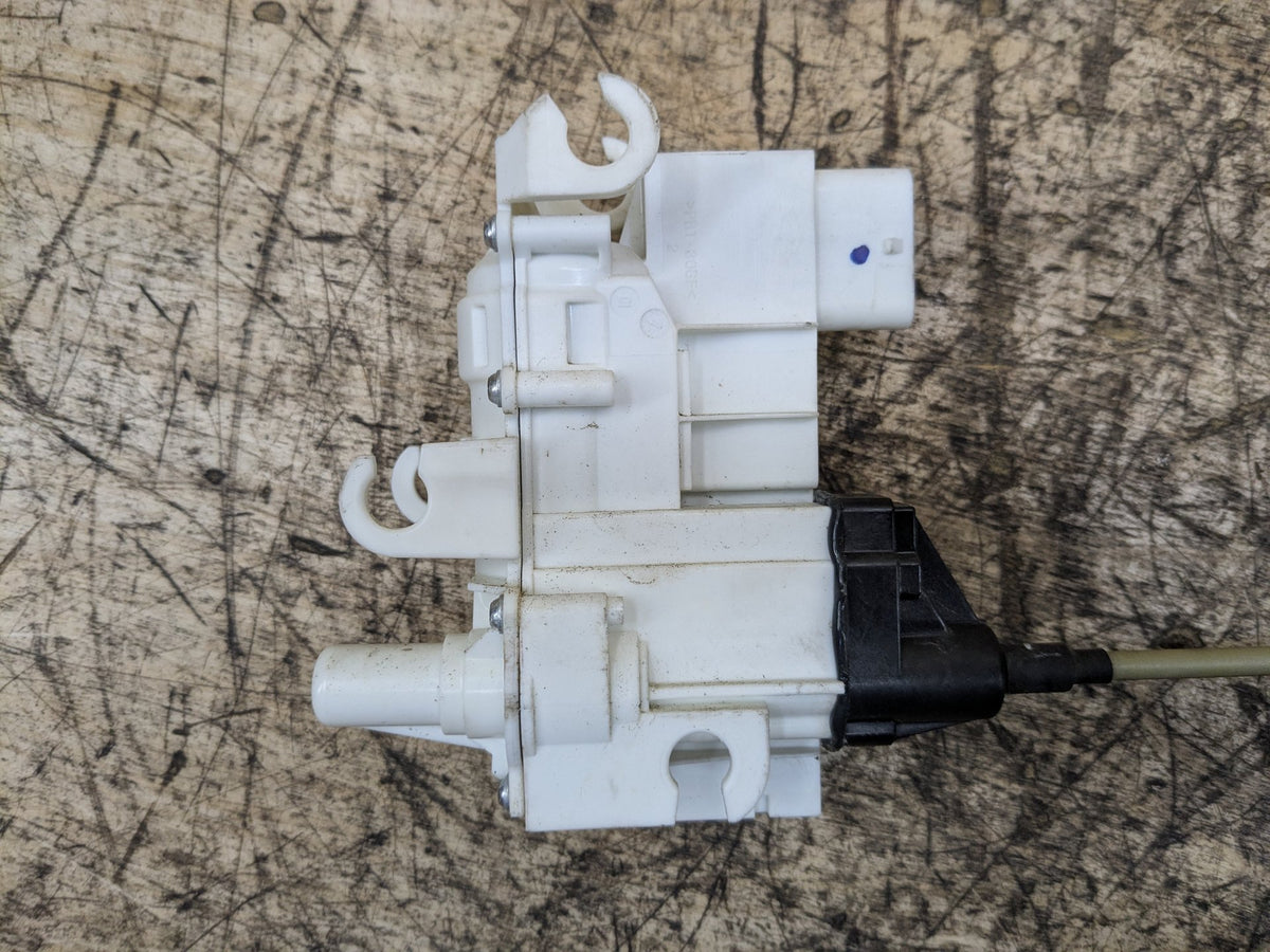 2016-2019 BMW 740Li G12 Front Right Passenger Door Latch Lock Actuator 2581897 OEM