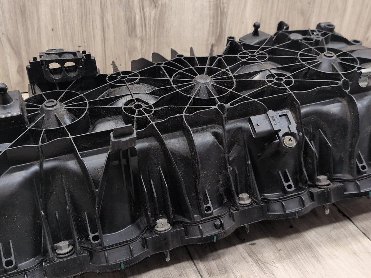 OEM BMW G01 G05 G12 G20 G42 G30 M340 M440 X3 Engine B58 Intake Manifold 8647977