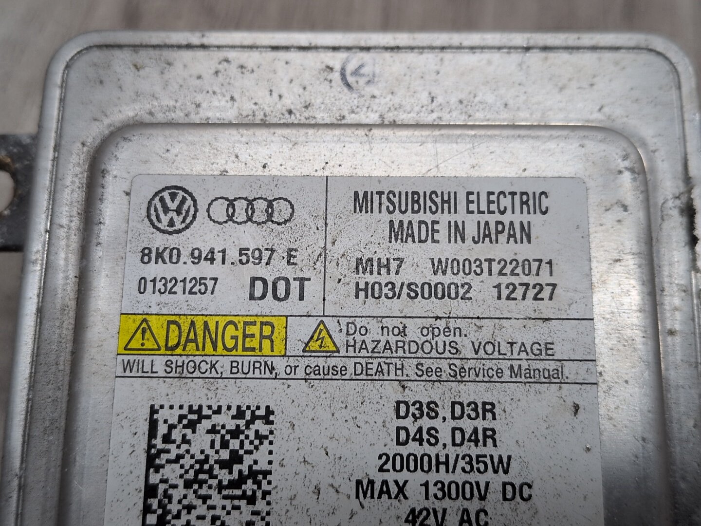 2008 - 2017 Audi S5 8T Front Right Passenger Headlight Ballast Modules SET 8K0941597E
