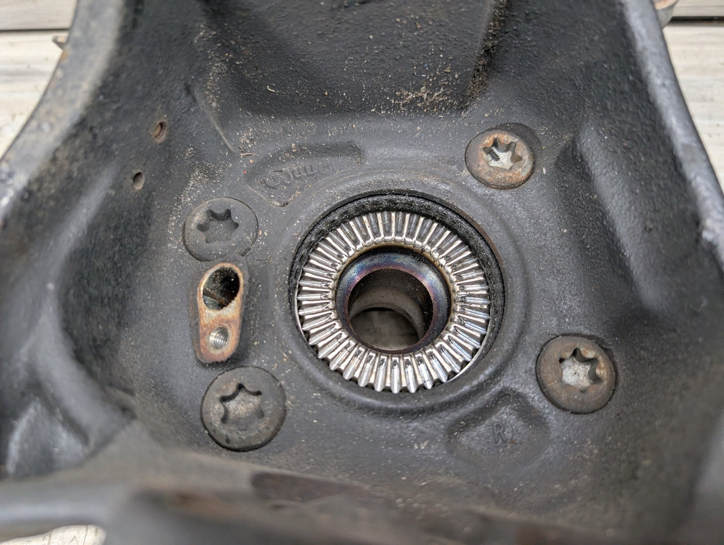 OEM BMW F25 F26 X3 AWD Front Right Passenger Hub Spindle Knuckle Wheel Bearing
