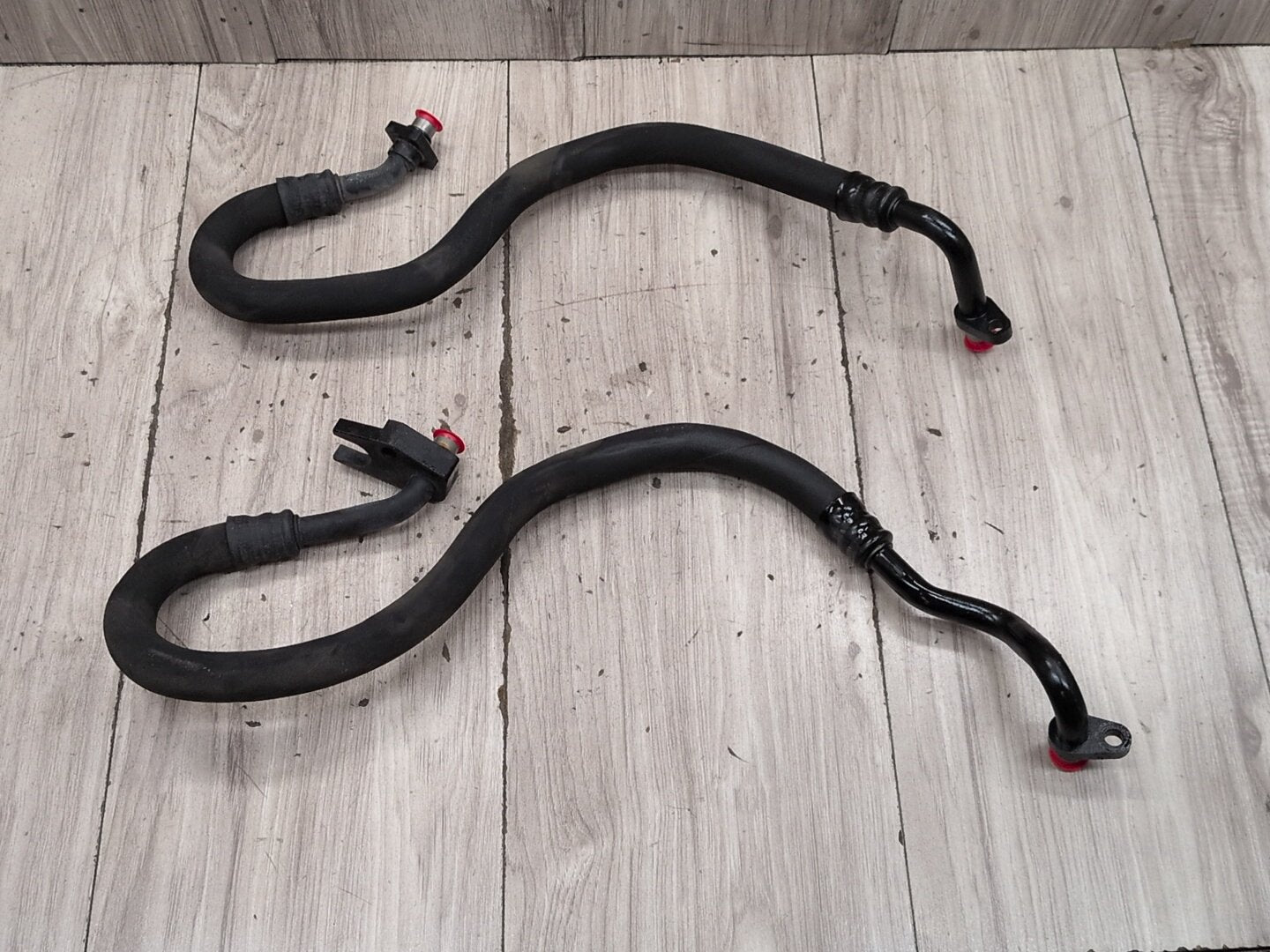 2004-2010 BMW E64 M6 S85B50A Engine Oil Cooler Line Return Flow SET 2282911