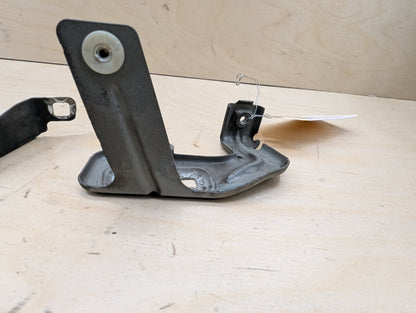 12-20 OEM BMW F30 F32 F33 F36 Front Left Driver Fender Wing Holder Bracket SET